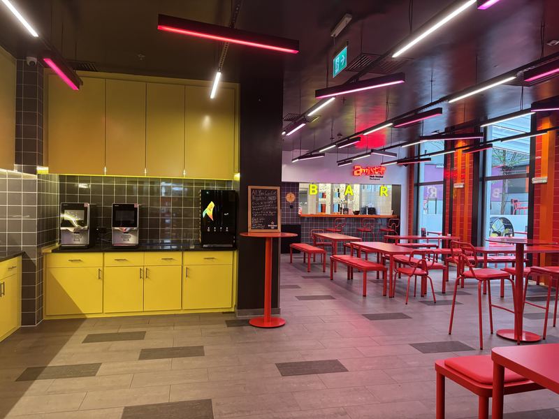 Amistat Hub Hostel — közösségi tér